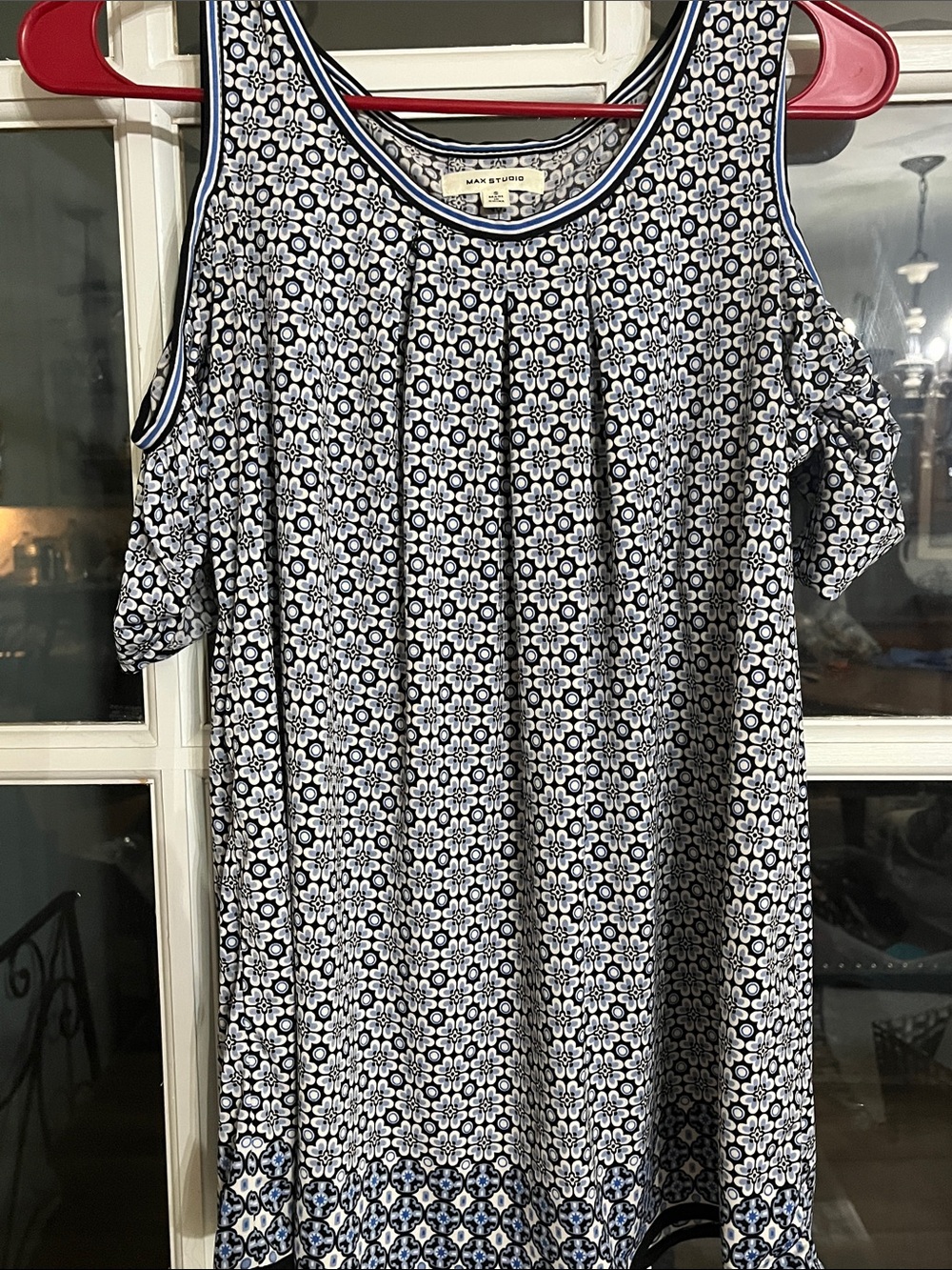 Max Studio Navy and White Cold-Shoulder Geometric Floral Tunic
